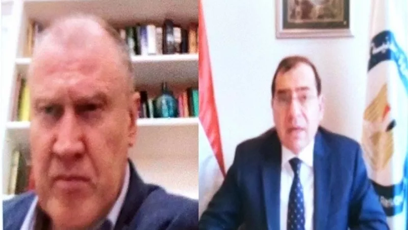 مباحثات وزير البترول والثروة المعدنية مع السفير الأسترالى بالقاهرة