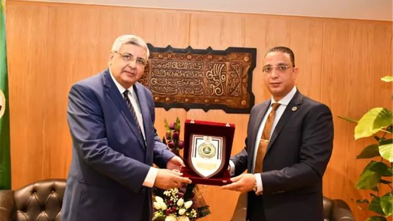 محافظ الفيوم يستقبل مستشار رئيس الجمهورية لشئون الصحة والوقاية