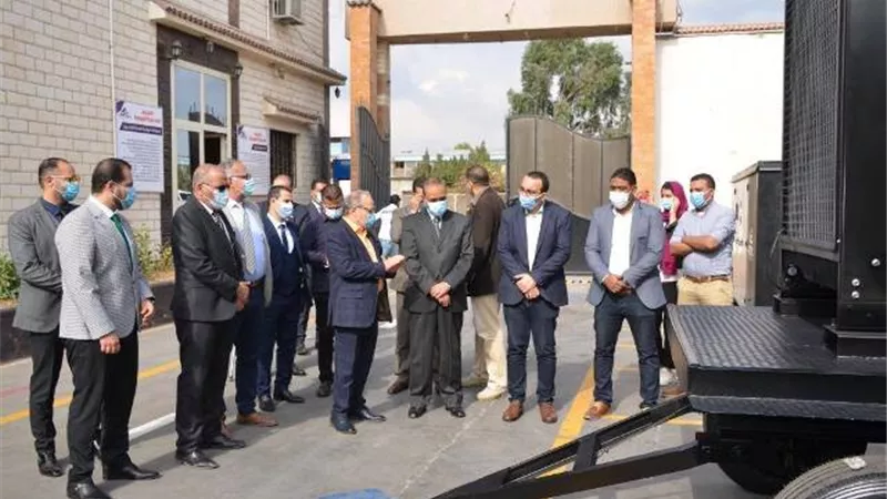 محافظ الإسماعيلية يتفقد مصنعا للمولدات الكهربائية ومحركات الديزل .صور