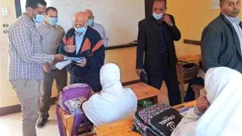 قيادات منطقة الأقصر الأزهرية يتفقدون معاهد إسنا شرق.. بالصور