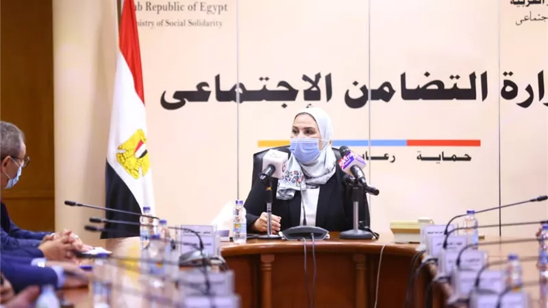 بروتوكول تعاون بين التضامن الاجتماعي وغرفة صناعة الملابس الجاهزة
