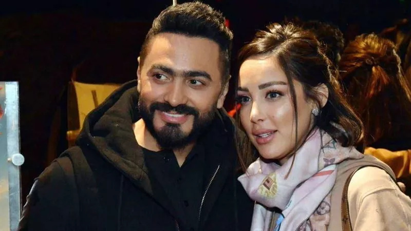 تعليق صادم من طارق الشناوي على أزمة انفصال وعودة تامر حسني وبسمة بوسيل