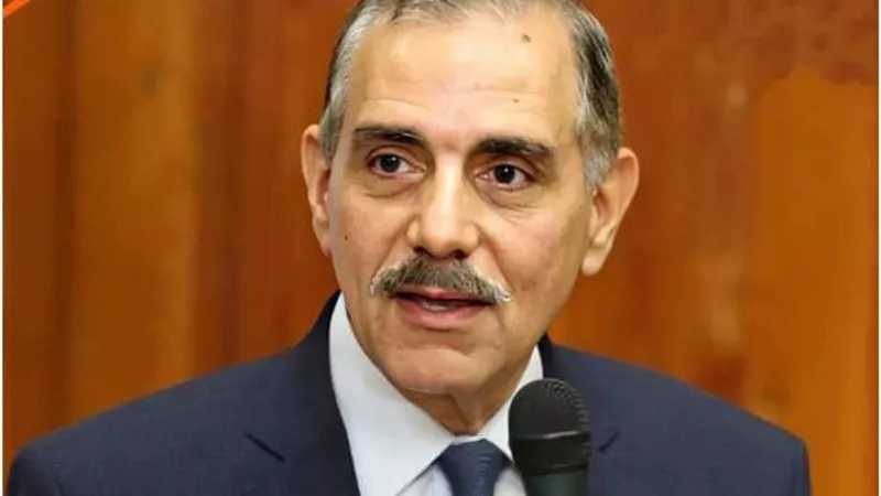 إغلاق مقاهي والتحفظ على ٥٠ شيشة بمدينة كفر الشيخ