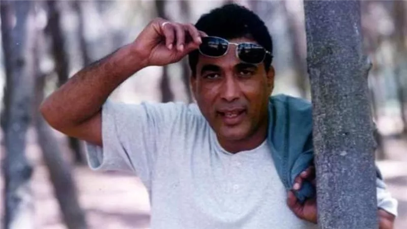 شاهد.. صورة نادرة لـ أحمد زكي وحماته