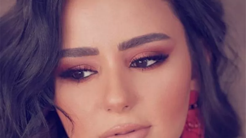 بملامح رقيقة .. إيمان سلامه تخطف القلوب بإطلالة جذابة