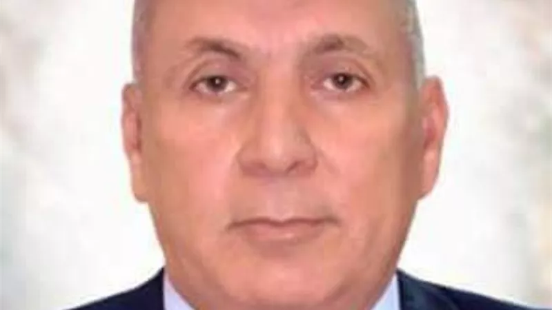 محافظ الوادي الجديد يدعم الأندية الرياضية بـ 240 ألف جنيه للتميز والإجادة