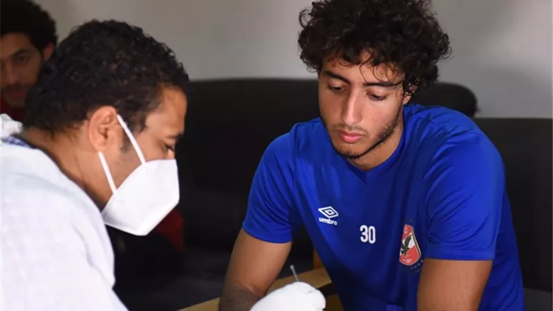 مسحة طبية للاعبي الأهلي استعدادا لمواجهة أبوقير