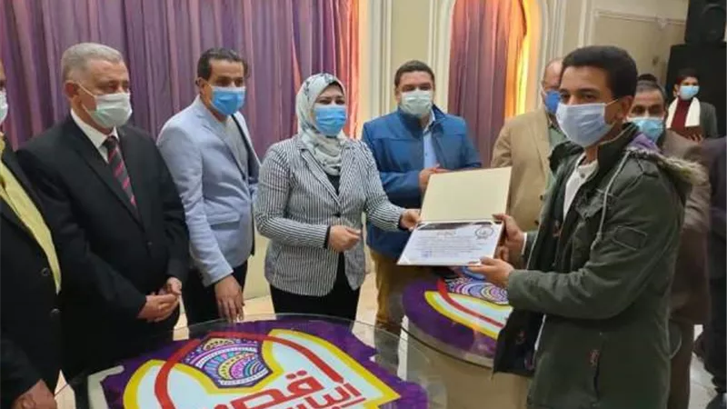 تكريم أوائل الشهادات بسمسطا