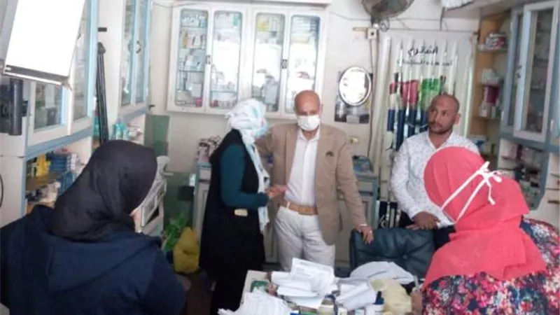 وكيل وزارة الصحة يضبط ٩٤٦ مخالفة دوائية و٣صيدليات مخالفة بالزقازيق