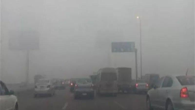 فتح طريق العين السخنة القاهرة بالاتجاهين بعد انقشاع الشبورة المائية