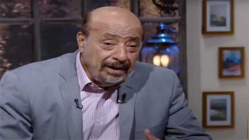 جثمان فايق عزب يصل الى مثواه الاخيرة