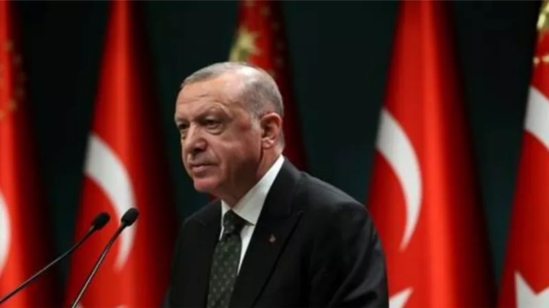 حزب السعادة يطالب اردوغان باصلاح عائلته وقصره من الداخل قبل تركيا
