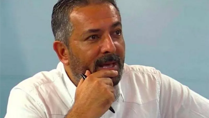 كاتب تركي : تراجع حقوق الانسان والحريات في اسطنبول ليست اكذوبة وفساد الحزب الحاكم هو الازمة وليست القوى الخارجية