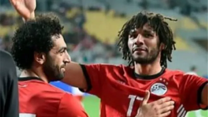 صلاح والننى يغادران مطار الغردقة الدولى بطائرة خاصة إلى لندن.. بالصور