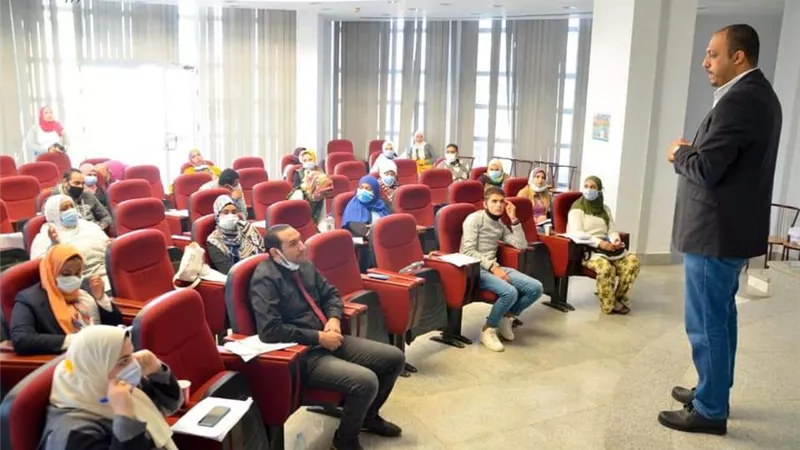 وزارة الشباب تختتم فعاليات البرنامج التدريبي لإعداد مدربين للتوعية بفيروس كورونا