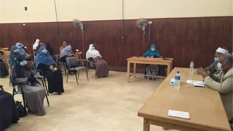 تنظيم ندوات لمناهضة العنف ضد المرأة بالواحات فى الوادى الجديد.. بالصور