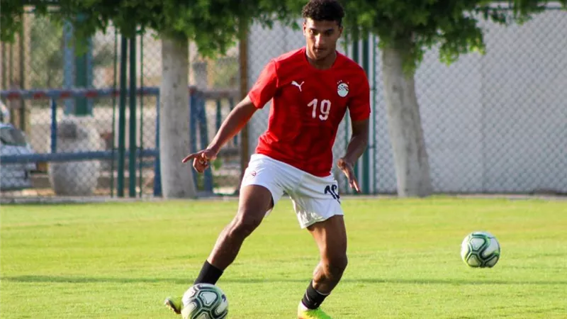 أسامة فيصل يخرج من معسكر منتخب الشباب وينضم للزمالك