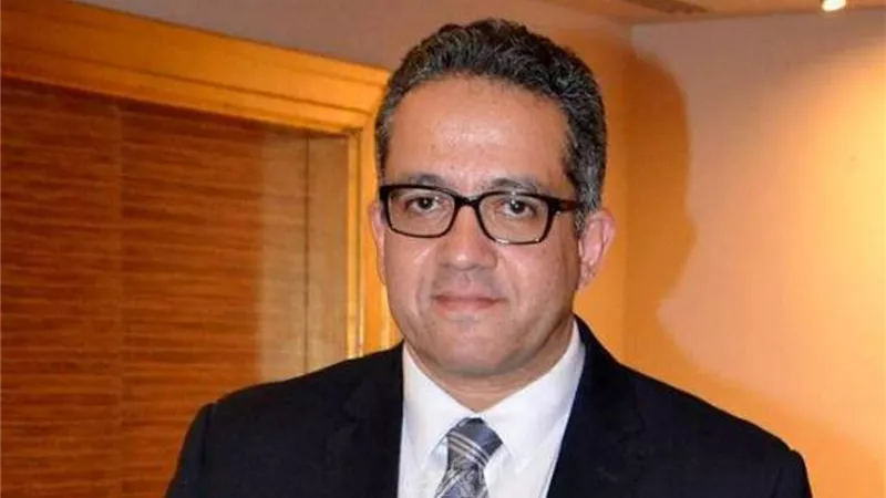 تعرف على مواعيد فتح وغلق المطاعم والكافيتريات والبازارات السياحية