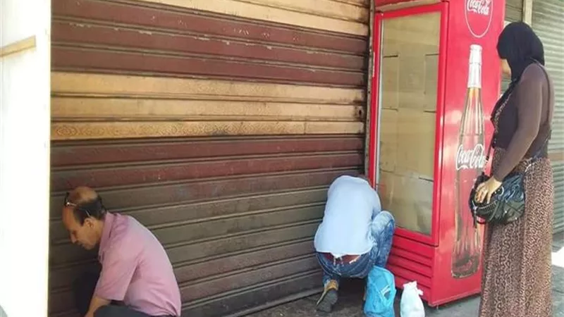 مواعيد غلق المحلات .. القانون يُلزم المطاعم والمقاهى بتحديدها بالترخيص