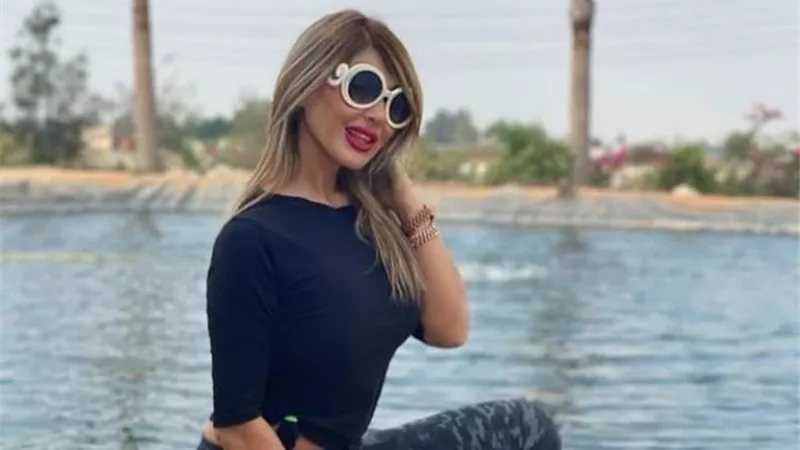 شاهد ..ظهور رائع وإطلالة رقيقة للفنانة اللبنانية نانيتا
