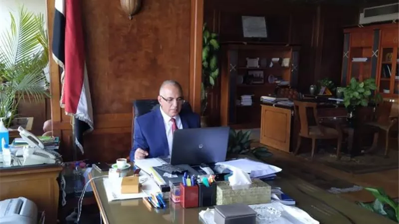 وزير الرى يستعرض مع بعثة البنك الدولى إستراتيجية الدولة لإدارة الموارد المائية حتي عام 2050