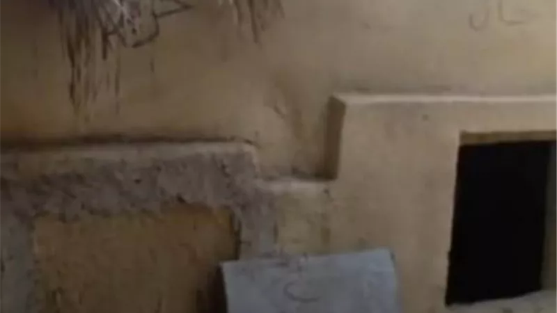 أول صور لقبر الفنان فايق عزب بالإسماعيلية