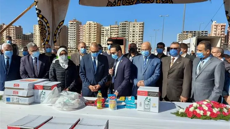 جامعة بنها تشارك في اكبر قافلة انسانية لدعم الأسر الاولى بالرعاية بالقليوبية