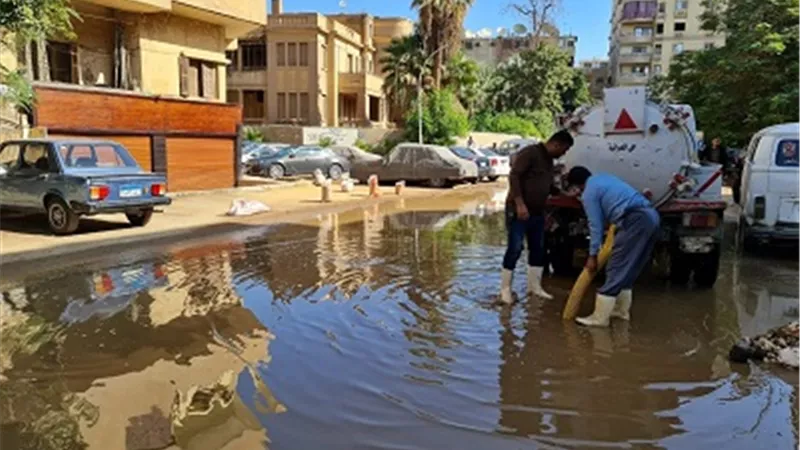 الجيزة: قطع المياه عن العمرانية الشرقية لحدوث كسر مفاجئ بخط طرد 500مم