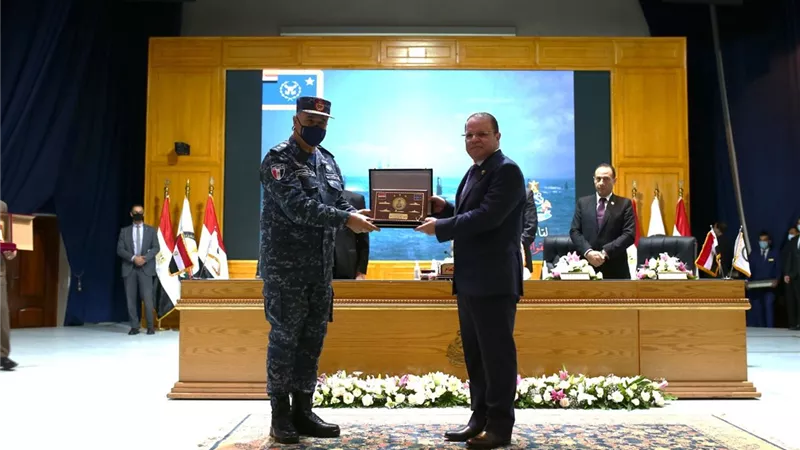 النائب العام خلال جولة تفقدية بنيابات الاسكندرية يؤكد على ضروره تفعيل سياسة التحول الرقمي في كافة الأعمال القضائية