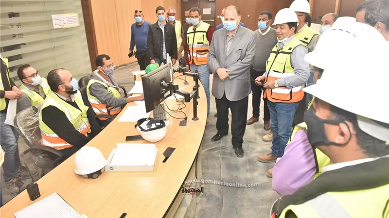 محافظ أسيوط يشهد اشعال شعلة مشروع الوحدة الثالثة لتوليد الكهرباء بإستثمارات بلغت 8 مليارات جنيه