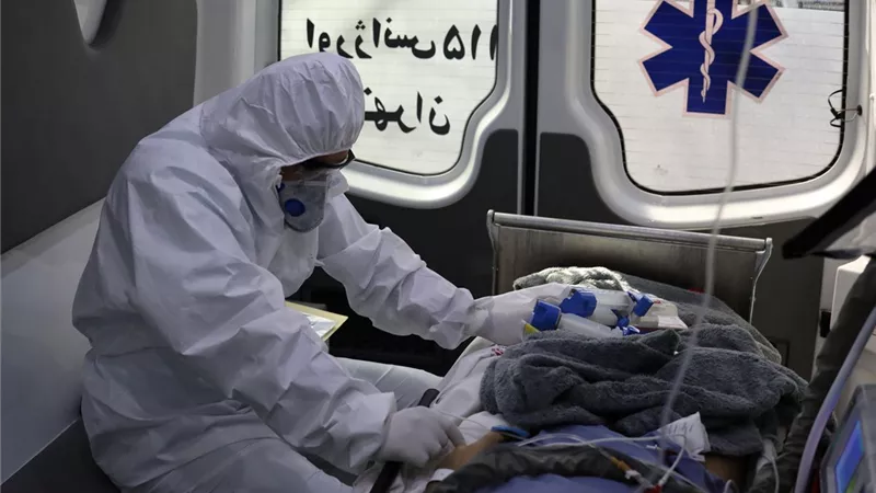 إيران تسجل 13053 إصابة جديدة بفيروس كورونا و475 حالة وفاه