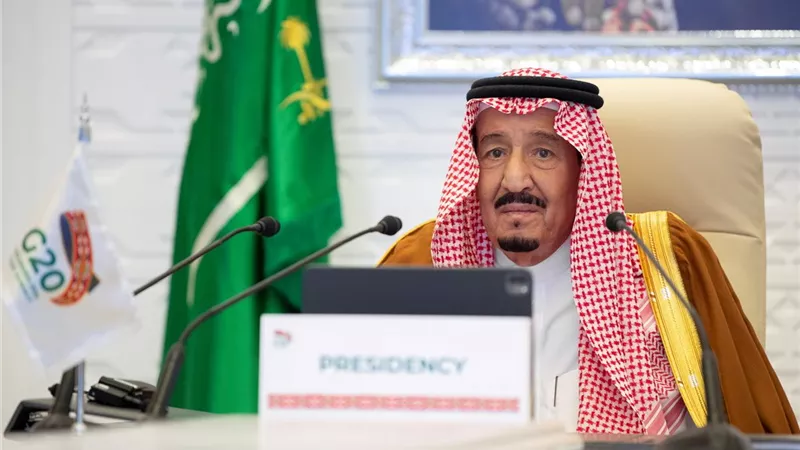 العاهل السعودي: ندعو دول العالم للتصدي للتغير المناخي