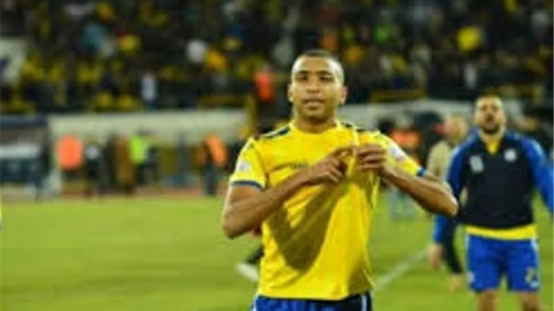 نجم الإسماعيلي يتعافى من فيروس كورونا ويعود للتدريبات