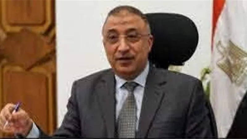 محافظ الإسكندرية: أعدمنا 517 شيشة ضُبطت في 15 مقهى مخالف.. فيديو