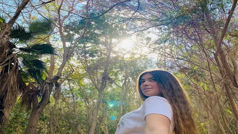 ليلى زاهر تتألق عبر السوشيال ميديا بإطلالة ساحرة