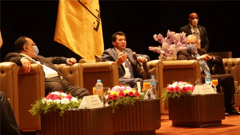 أشرف صبحى يطالب شباب الجامعات بالتحلي بالأخلاق الرياضية والتصدي للفساد