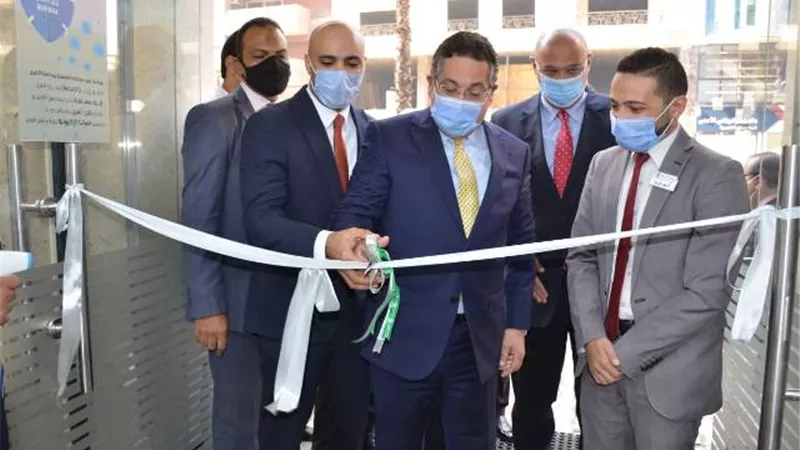بنك التعمير والإسكان يفتتح احدث فروعة بالدقى.صور