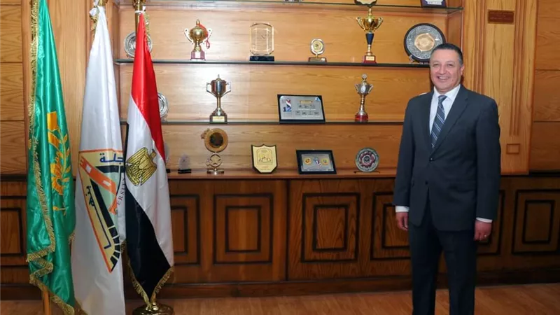 السعيد يعلن إنشاء أول حاضنة للتكنولوجيا الحيوية بجامعة بنها