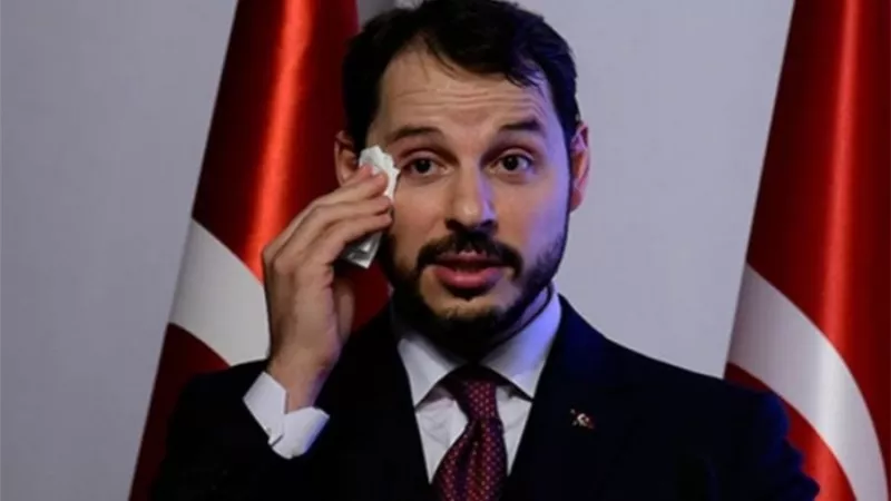 فضيحة مالية جديدة لصهر اردوغان بعد استقالته .. البيراق اقترض 245 مليار ليرة قبل استقالته لسد عجز الموازنة الذي بلغ ١.٣٠ تريليون ليرة