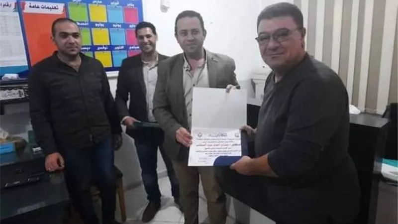 مدير الصحة يكرم العاملين بمركز فحص المشتغلين بالأغذية بشرم الشيخ