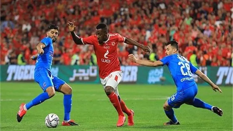 اتحاد الكرة يكشف موقف الكاف من حضور الجماهير لنهائي إفريقيا