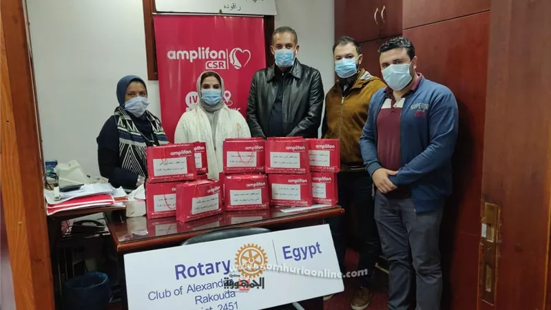سماعات مجانية ب١٩٠ألف جنيه لأطفال مدرسة المستقبل هدية روتارى راقوده