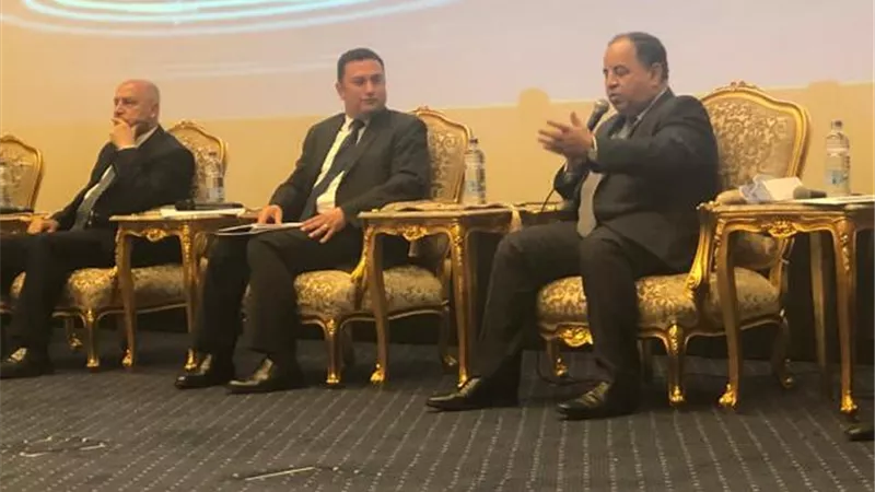 وزير المالية: تعظيم تنافسية صادراتنا يرتبط بتوصيل السلع للأسواق الأجنبية