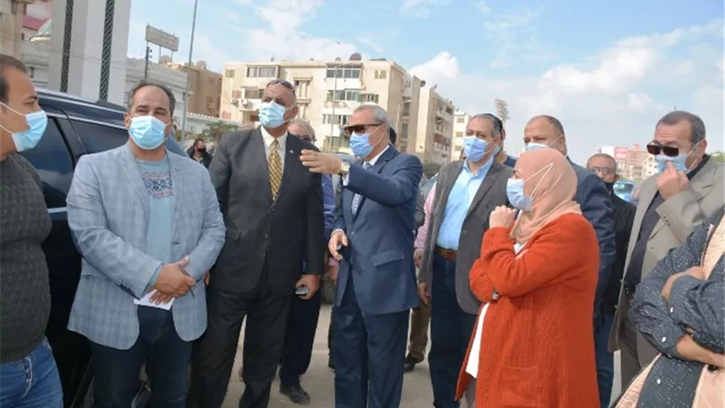 محافظ القليوبية ورئيس جهاز تعمير القاهرة الكبرى ويتفقدا تطوير شارع فريد ندا.. بالصور