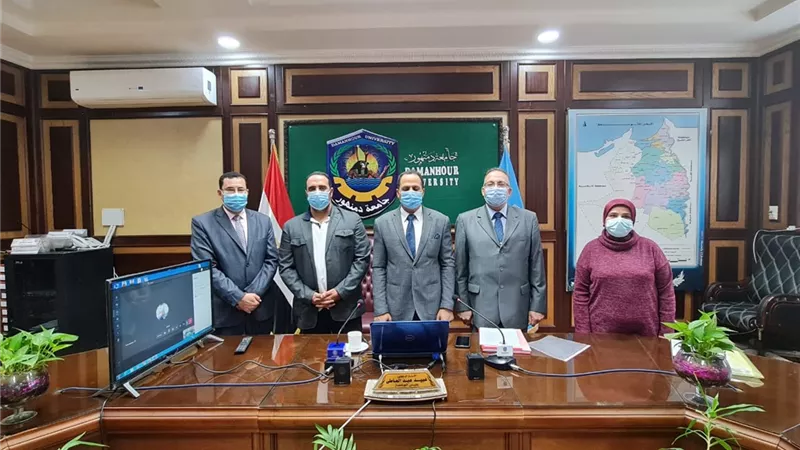 جامعة دمنهور توقع بروتوكول مع وحدة إدارة مشروعات تطوير التعليم العالى