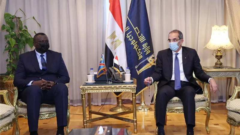 الاتصالات : استثمار في صناعة الالكترونيات بالكونغو لخلق فرص عمل للشباب
