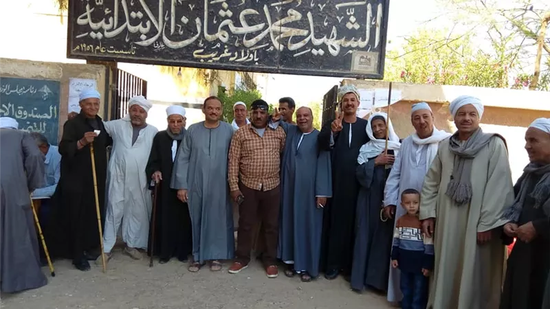 تزاحم وطوابير امام اللجان فى الساعات الأخيرة من فى انتخابات الإعادة بسوهاج