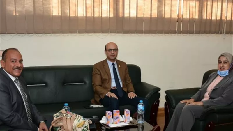 نائب رئيس جامعة أسيوط يشهد فعاليات ورشة عمل معهد بحوث ودراسات البيولوجيا الجزئية