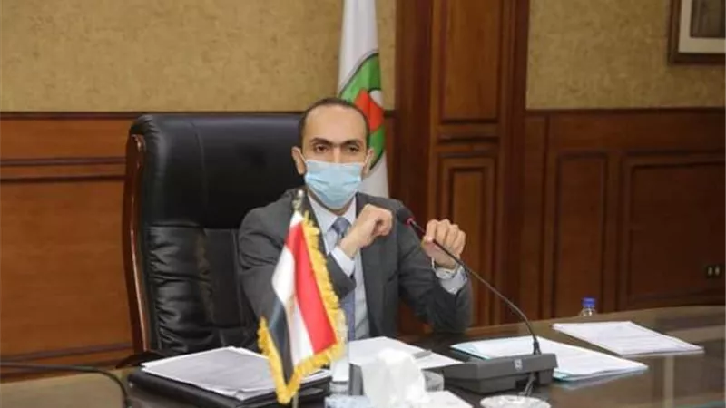 نائب محافظ سوهاج يتابع منظومة العمل بإدارات خدمة المواطنين..صور