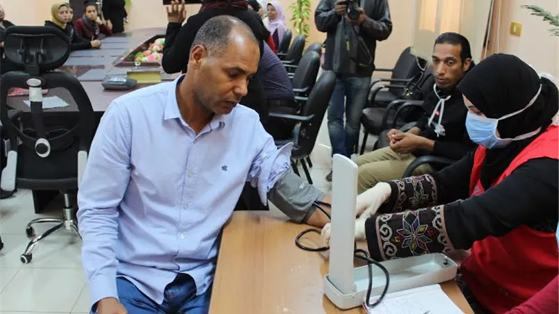 ضمن مبادرة 100 مليون صحة مياه الأقصر تجرى الفحص الطبى للعاملين